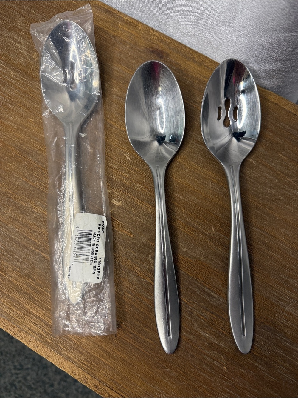 Oneida Stave Serving Spoons Set of 3 Slotted Pierced Solid Stainless Steel 18/10
